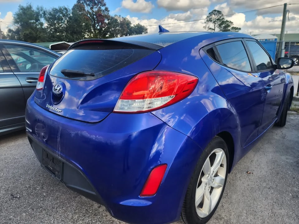 2012 Hyundai Veloster - Image 7 of 16