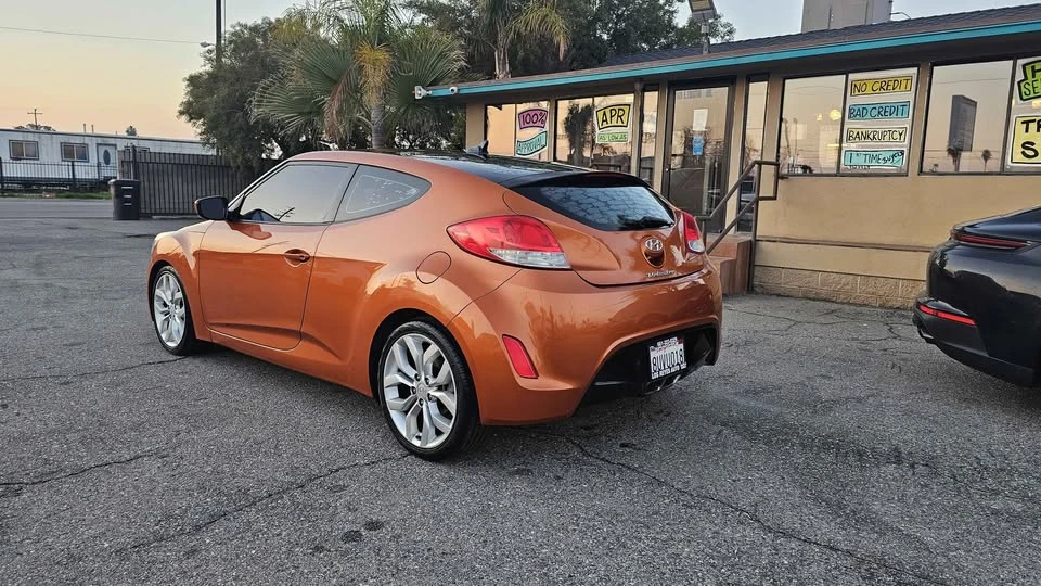 2012 Hyundai Veloster - Image 7 of 10