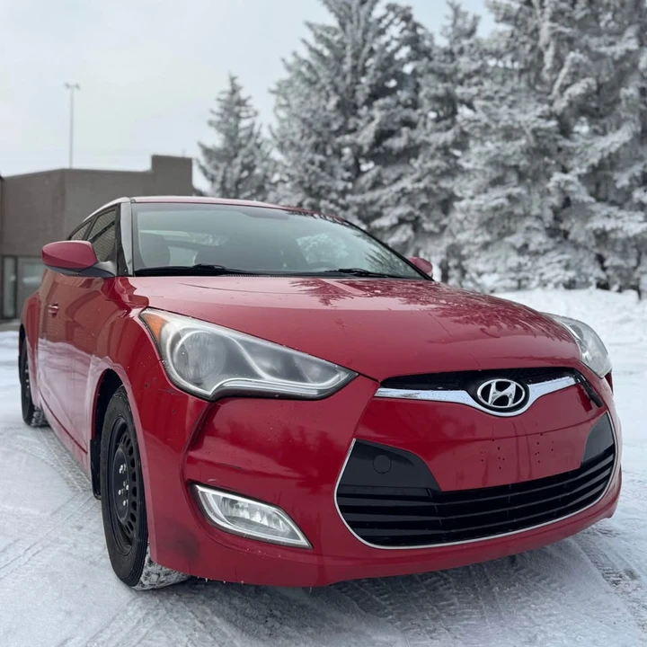 2012 Hyundai Veloster - Image 2 of 17