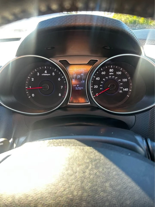2012 Hyundai Veloster - Image 12 of 16