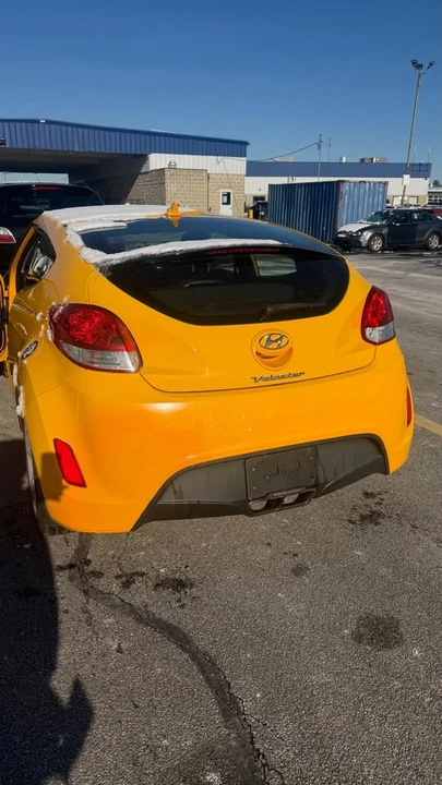 2012 Hyundai Veloster - Image 4 of 6