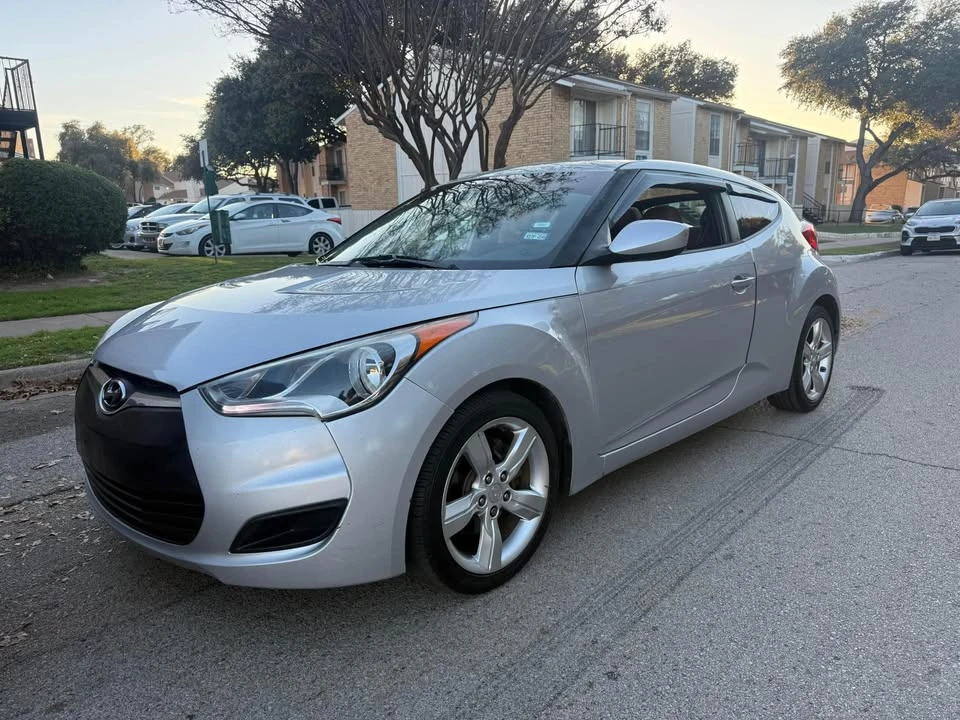 2012 Hyundai Veloster - Image 3 of 7