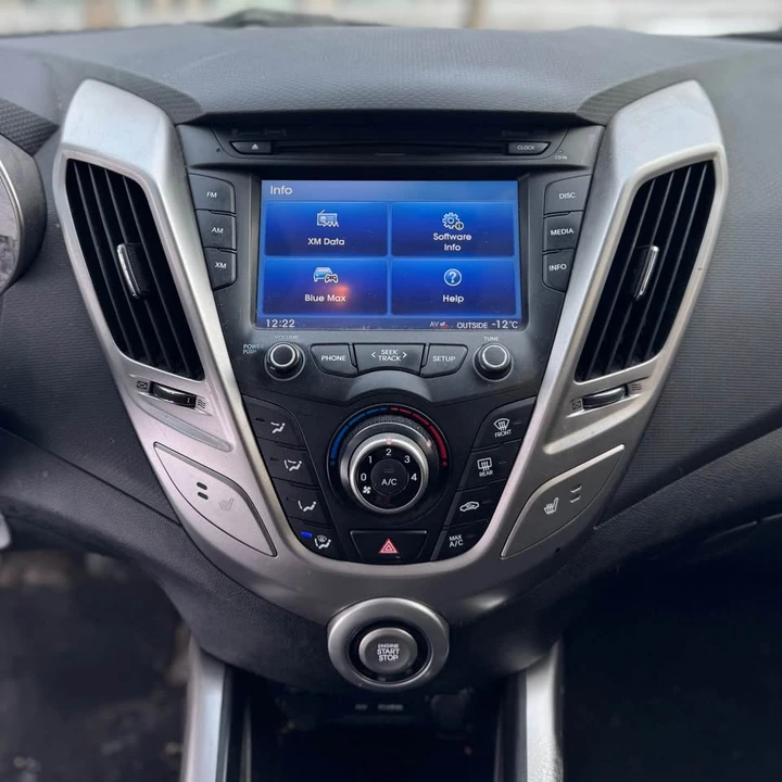 2012 Hyundai Veloster - Image 13 of 17