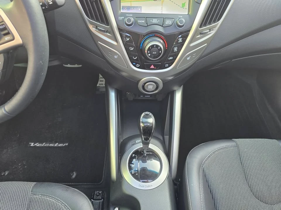 2012 Hyundai Veloster - Image 19 of 20