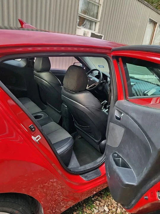 2012 Hyundai Veloster - Image 10 of 10