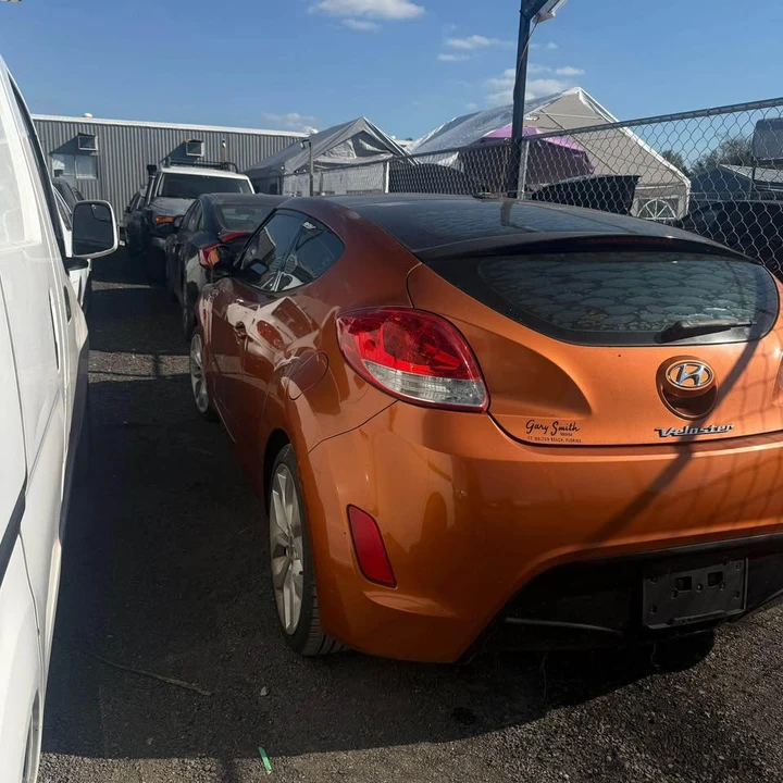 2012 Hyundai Veloster - Image 2 of 3
