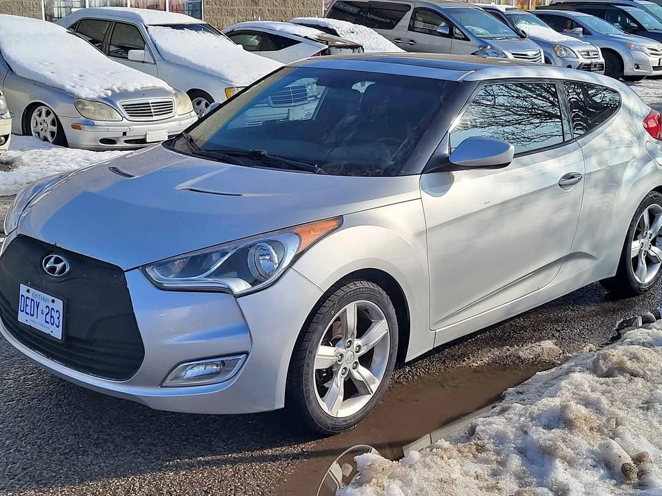 2012 Hyundai Veloster - Image 2 of 15