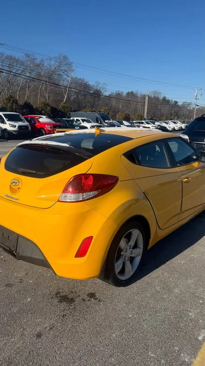 2012 Hyundai Veloster - Image 2 of 6