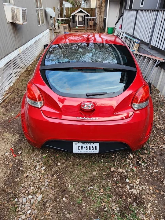 2012 Hyundai Veloster - Image 5 of 10