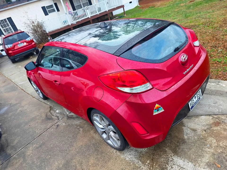 2012 Hyundai Veloster - Image 2 of 13
