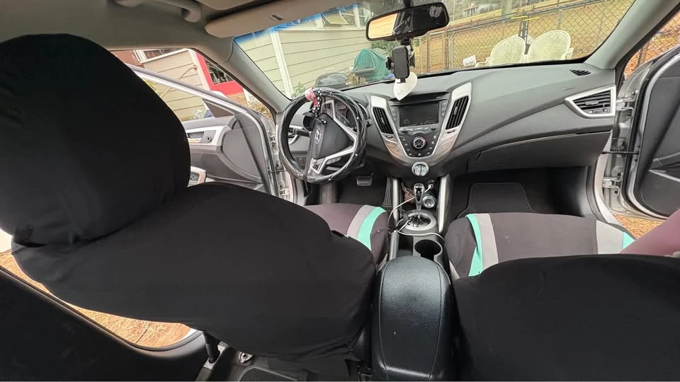 2012 Hyundai Veloster - Image 7 of 10