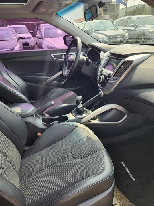 2012 Hyundai Veloster - Image 10 of 16