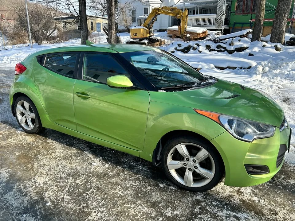2012 Hyundai Veloster - Image 3 of 11