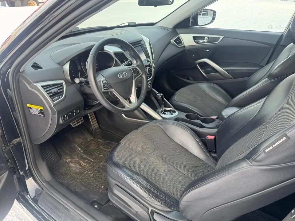 2012 Hyundai Veloster - Image 10 of 19