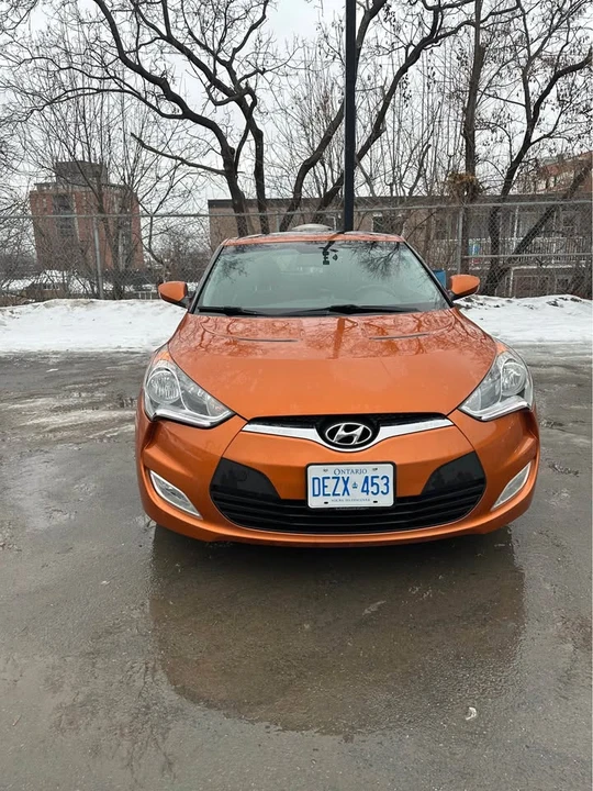 2012 Hyundai Veloster - Image 2 of 11