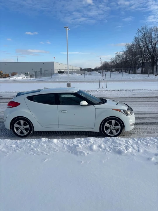 2012 Hyundai Veloster - Image 6 of 11