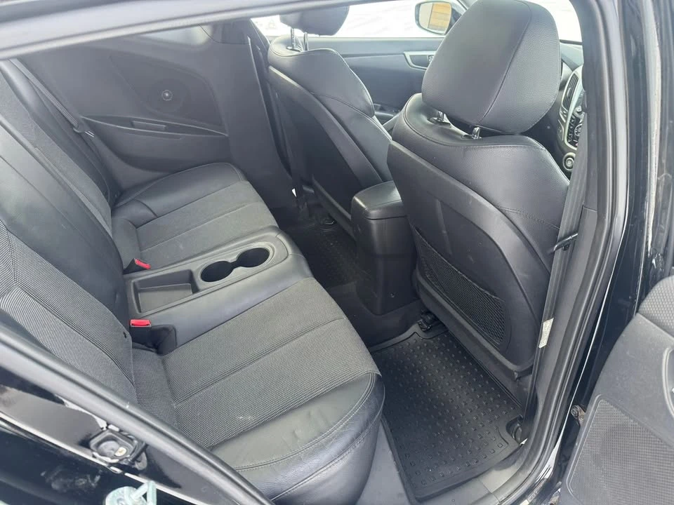 2012 Hyundai Veloster - Image 11 of 19