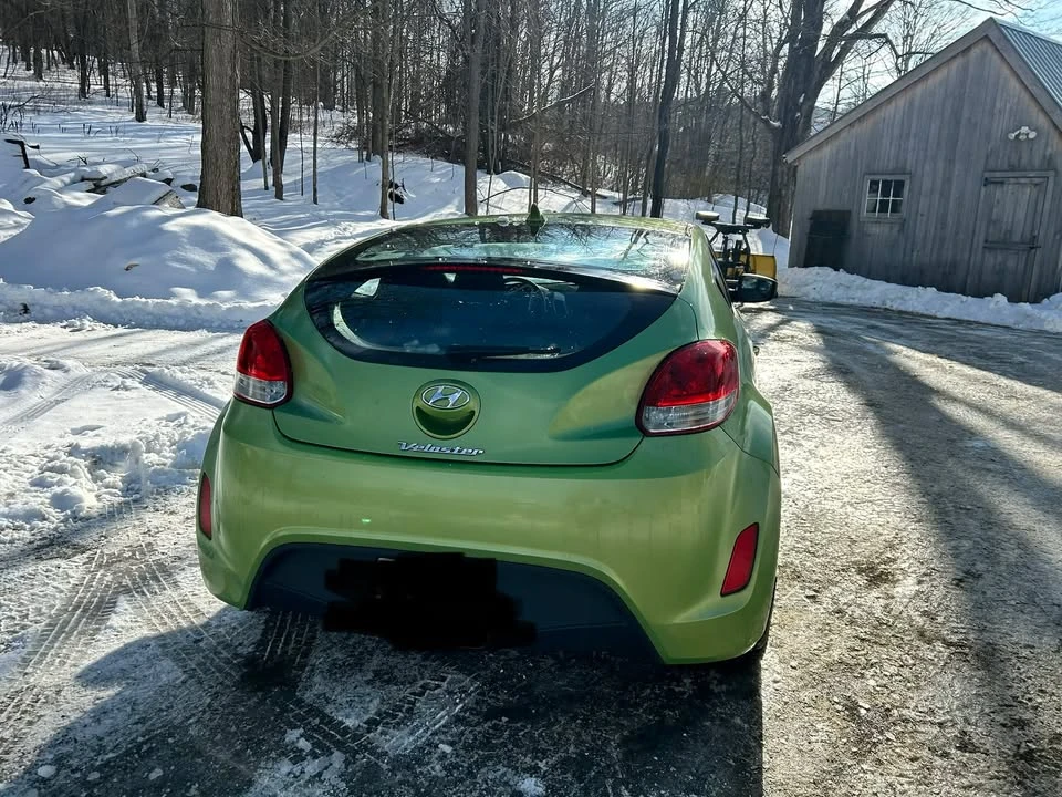 2012 Hyundai Veloster - Image 4 of 11