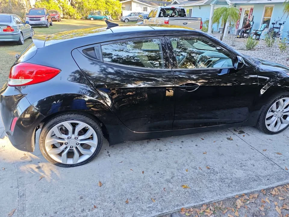 2012 Hyundai Veloster - Image 5 of 9