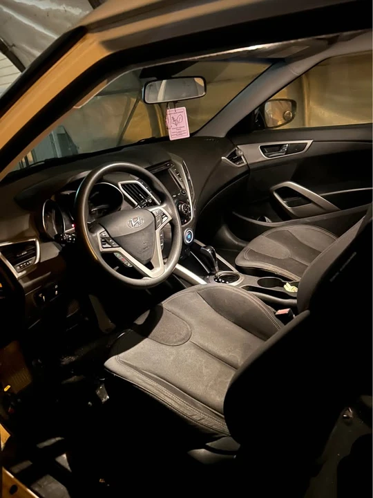 2012 Hyundai Veloster - Image 3 of 4