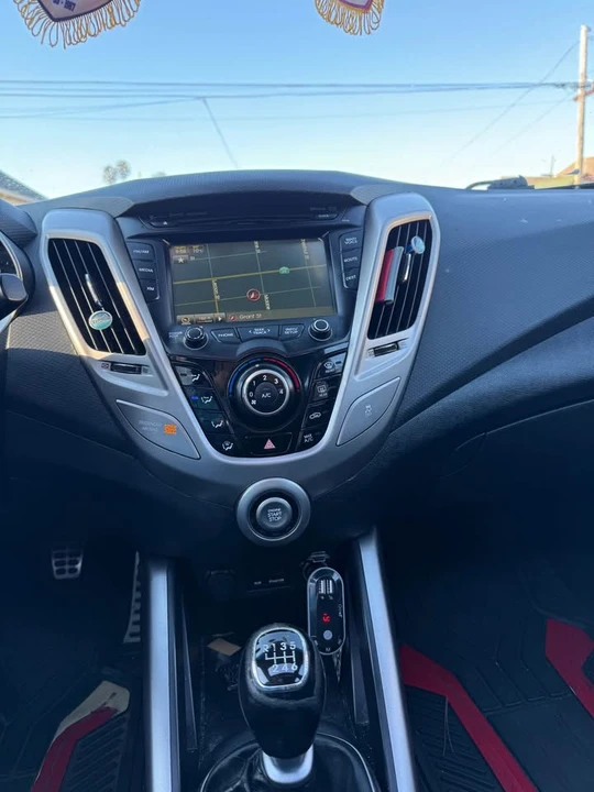 2012 Hyundai Veloster - Image 3 of 6