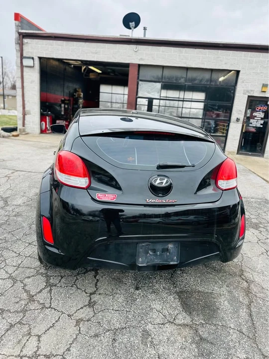2012 Hyundai Veloster - Image 2 of 10