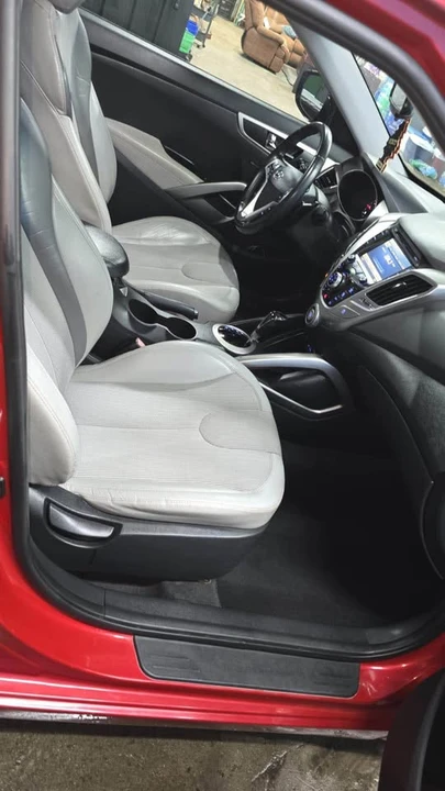 2012 Hyundai Veloster - Image 3 of 5
