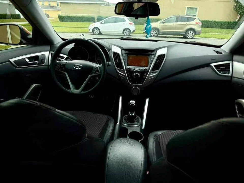 2012 Hyundai Veloster - Image 12 of 13