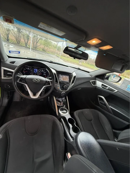 2012 Hyundai Veloster - Image 7 of 7