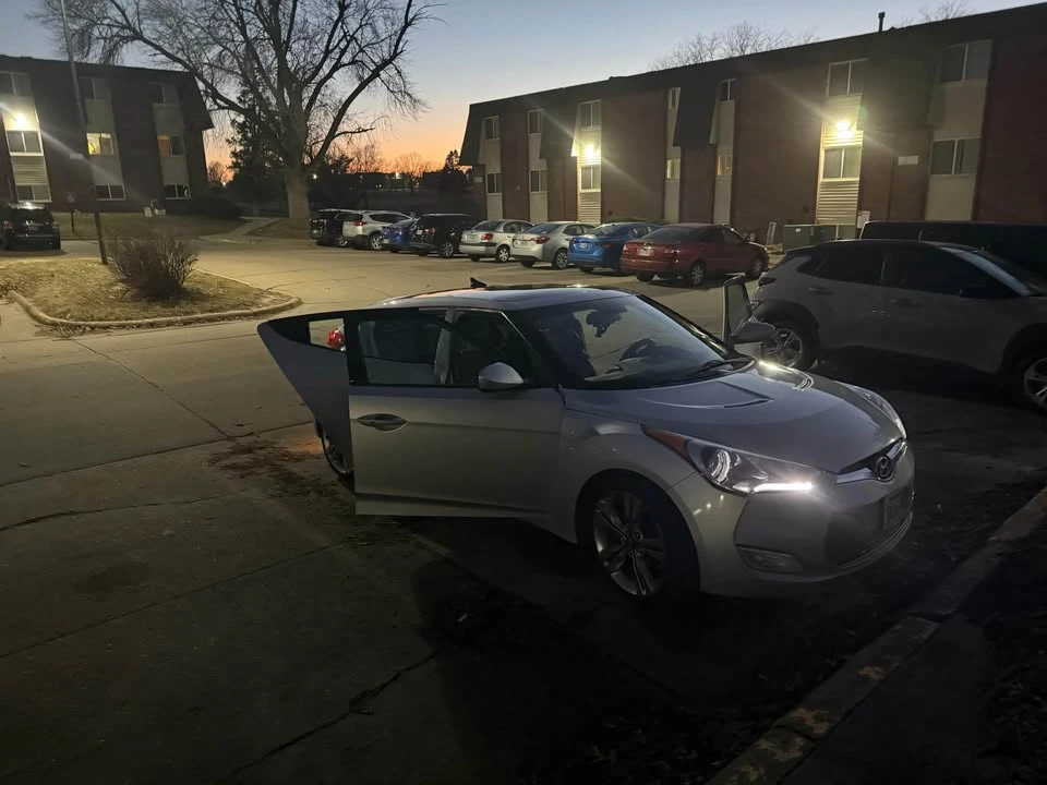 2012 Hyundai Veloster - Image 7 of 9