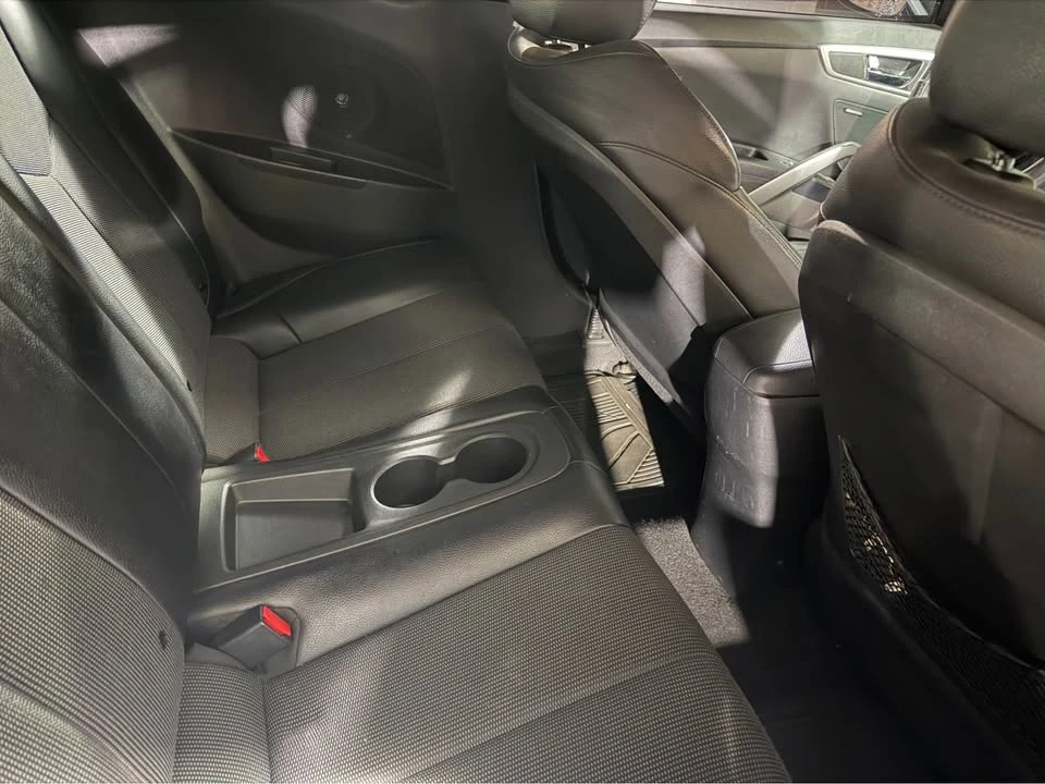 2012 Hyundai Veloster - Image 4 of 8