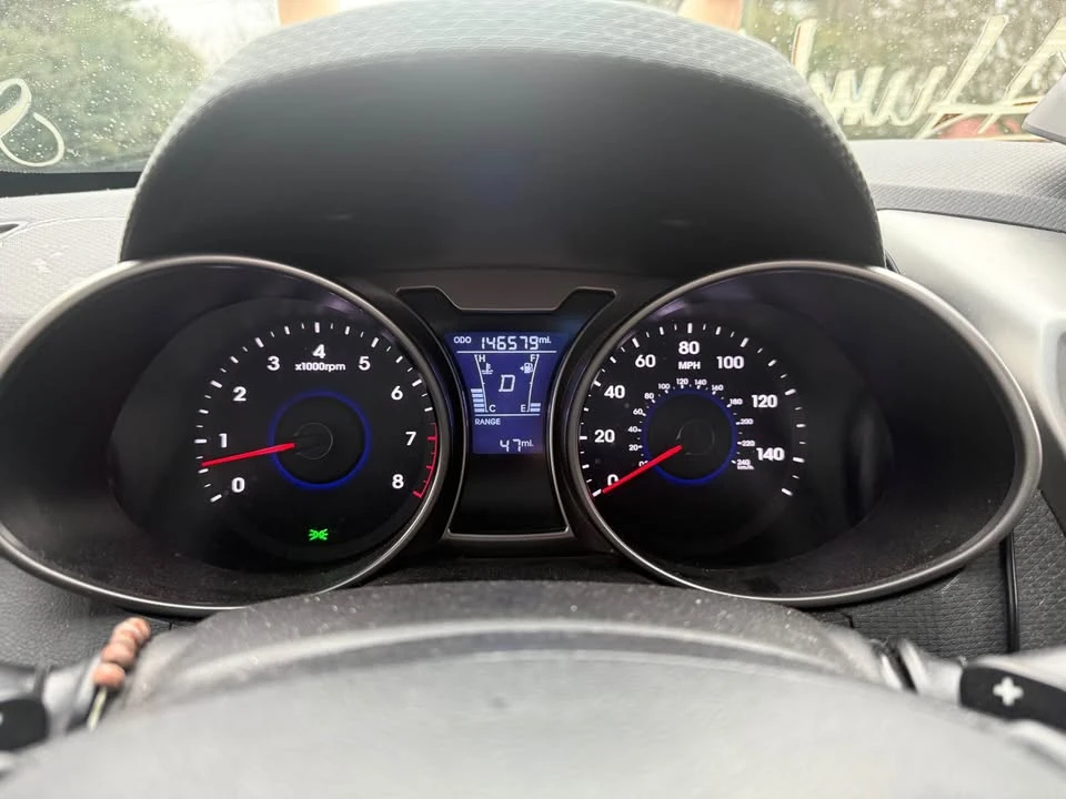 2012 Hyundai Veloster - Image 2 of 9