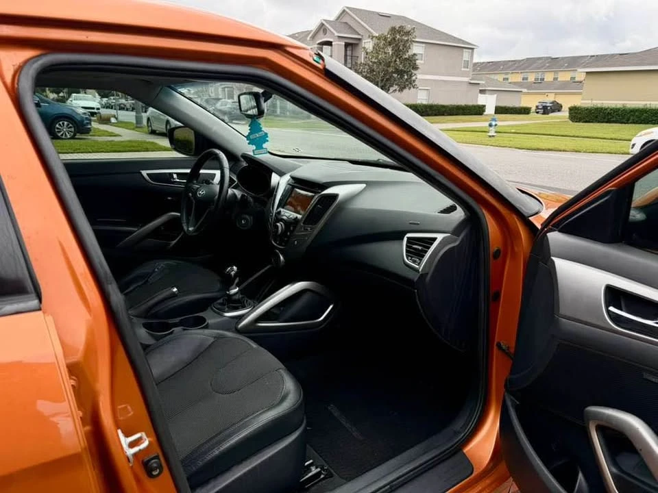 2012 Hyundai Veloster - Image 9 of 13