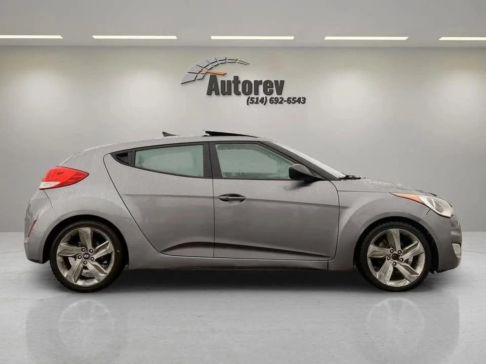 2012 Hyundai Veloster - Image 9 of 10
