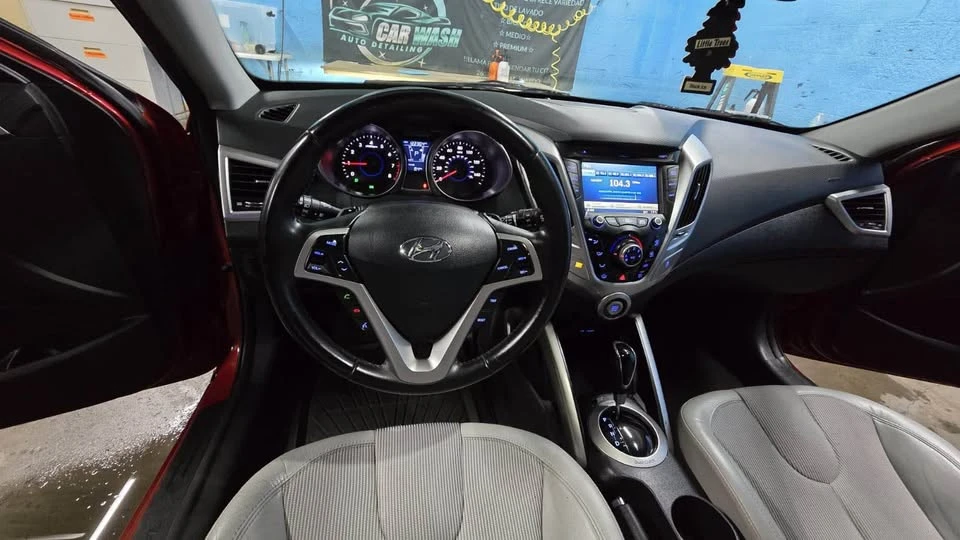 2012 Hyundai Veloster - Image 2 of 5