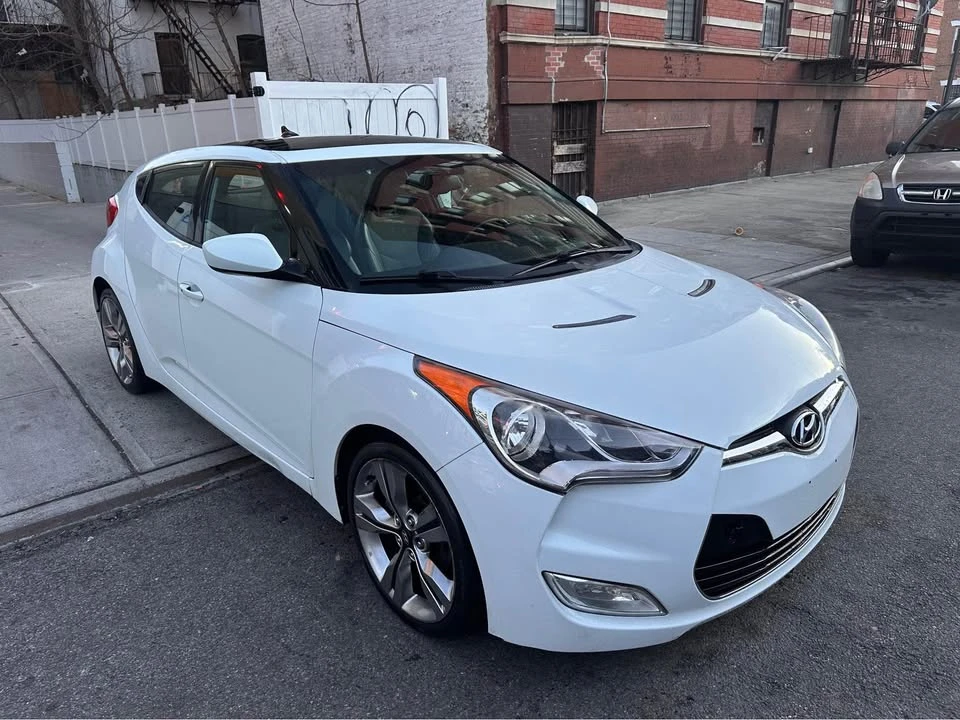 2012 Hyundai Veloster - Image 5 of 11