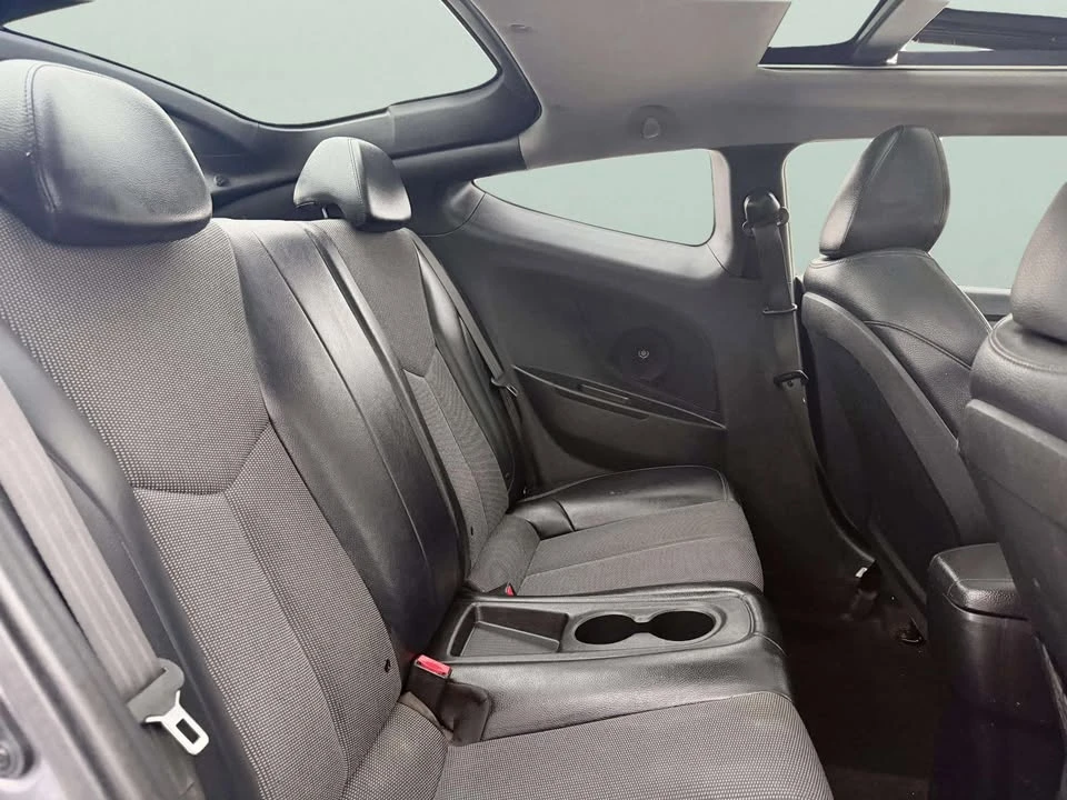 2012 Hyundai Veloster - Image 7 of 10