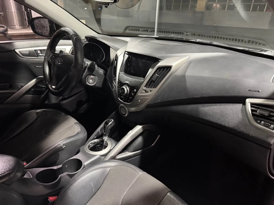 2012 Hyundai Veloster - Image 5 of 8