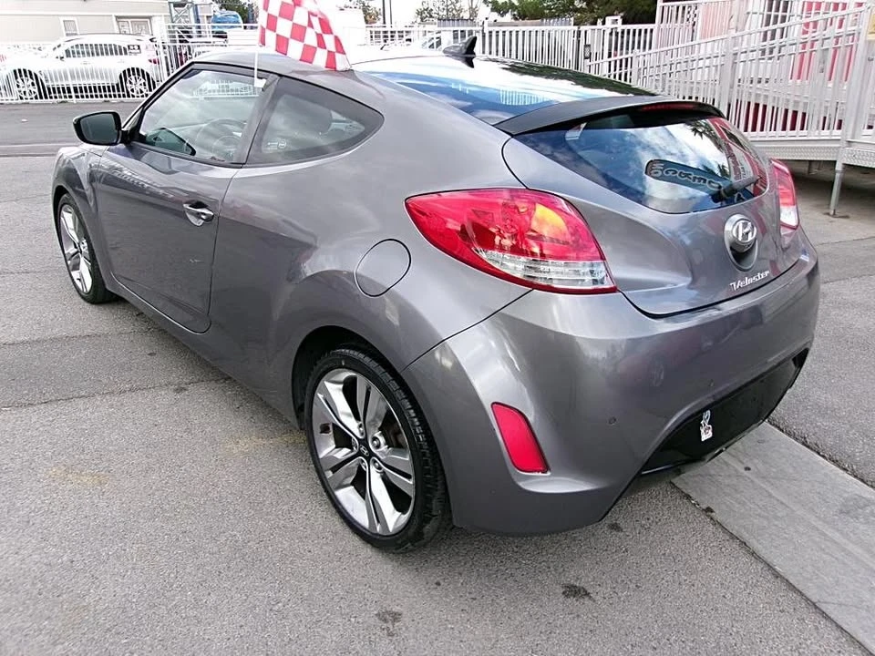 2012 Hyundai Veloster - Image 4 of 20