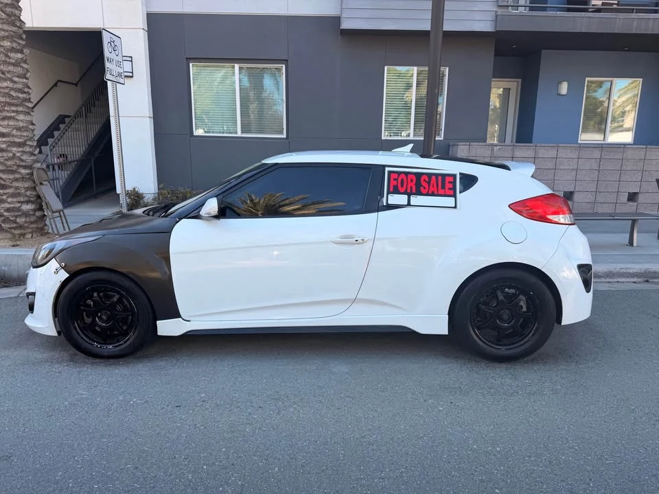 2012 Hyundai Veloster - Image 2 of 6