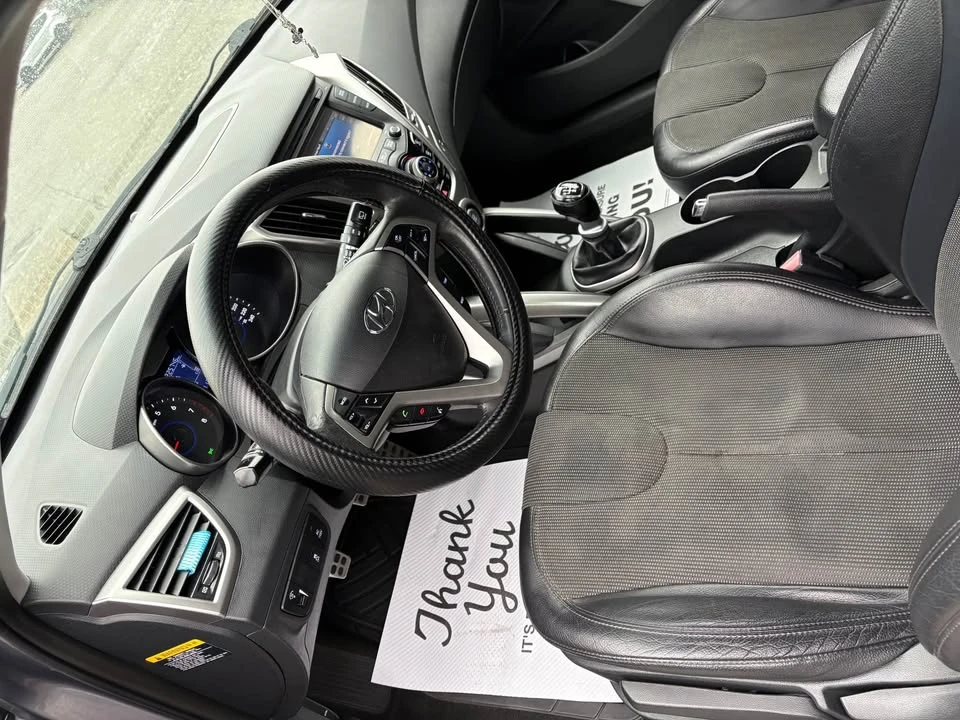 2012 Hyundai Veloster - Image 5 of 9