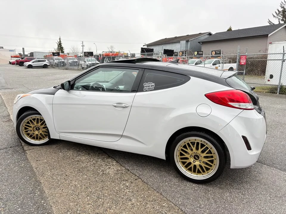 2012 Hyundai Veloster - Image 2 of 9