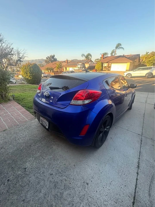 2012 Hyundai Veloster - Image 4 of 4