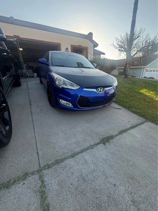 2012 Hyundai Veloster - Image 2 of 4
