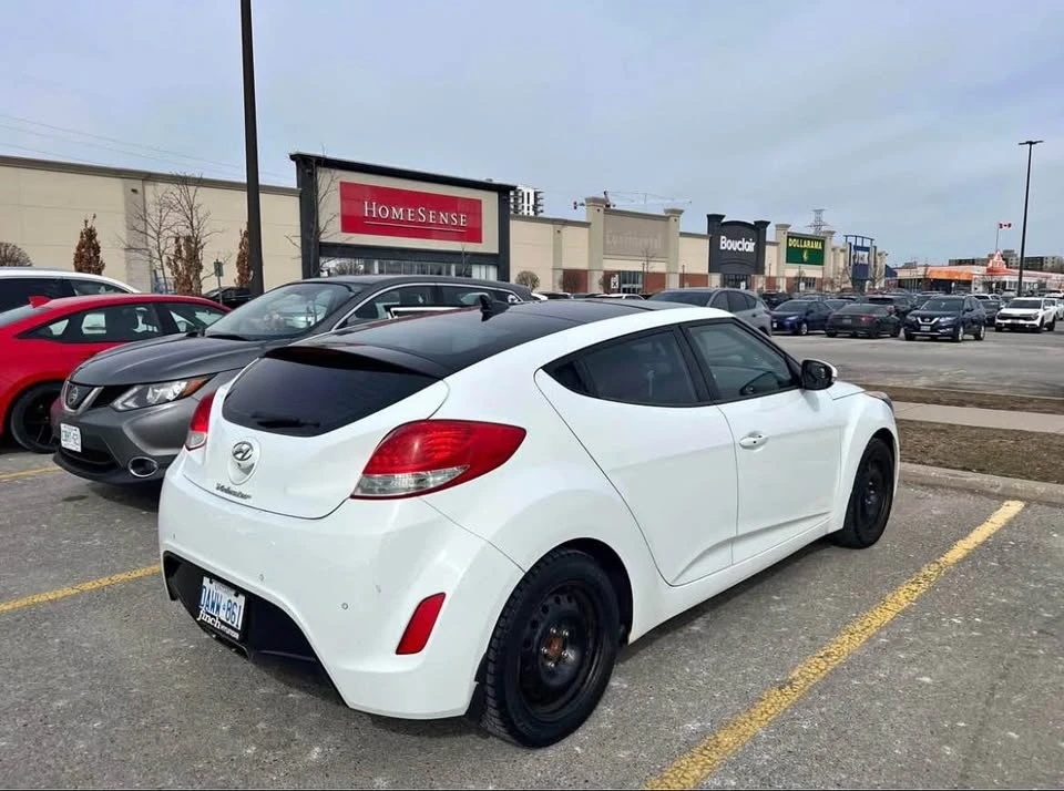 2012 Hyundai Veloster - Image 4 of 5