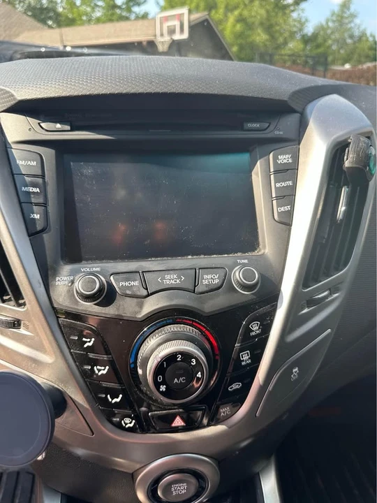 2012 Hyundai Veloster - Image 10 of 10