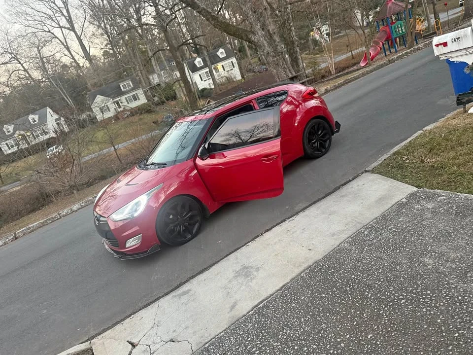 2012 Hyundai Veloster - Image 2 of 6