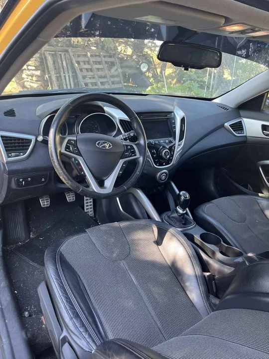 2012 Hyundai Veloster - Image 8 of 19
