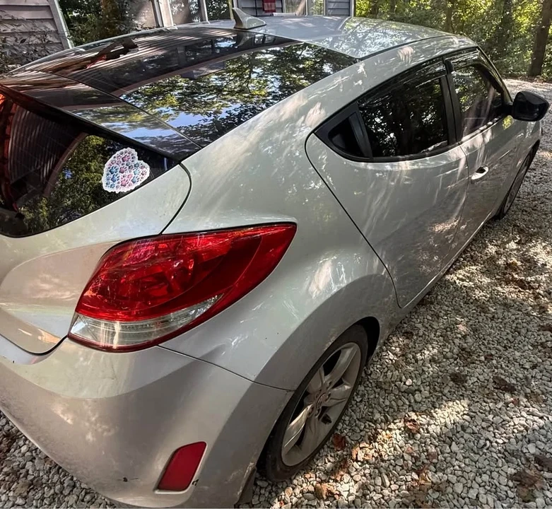 2012 Hyundai Veloster - Image 3 of 12