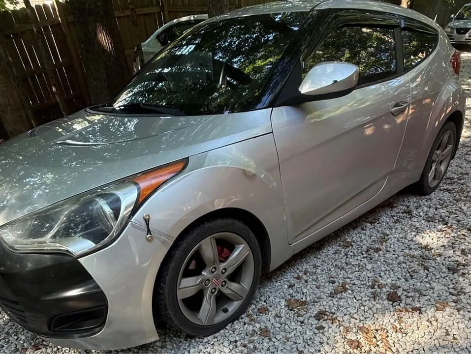2012 Hyundai Veloster - Image 2 of 12